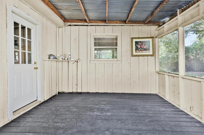 Building Photo - 4967 Lazy Ln