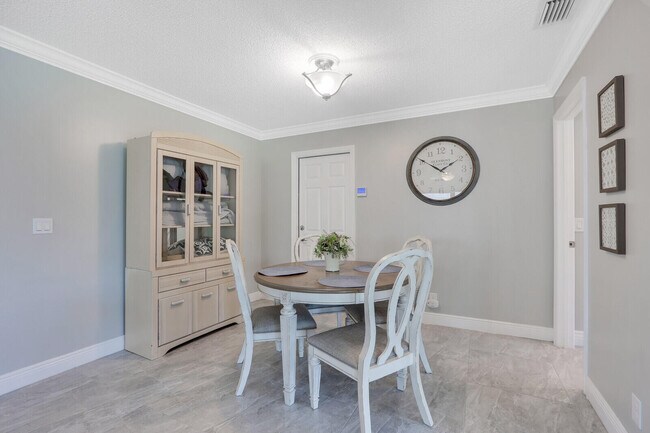 Building Photo - 2609 SW Egret Pond Cir