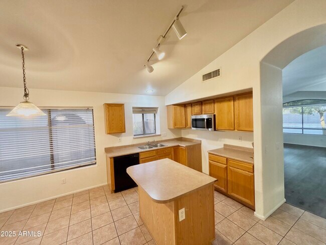 Building Photo - 542 N 169th Ave