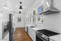 Building Photo - 825 N 3rd Ave