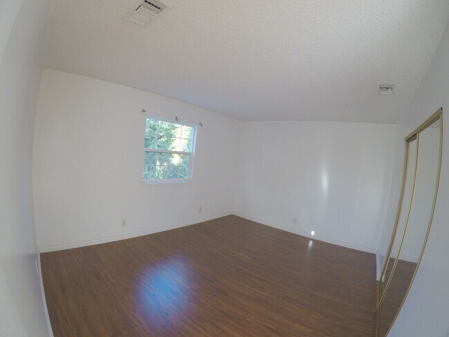 Building Photo - 4138 Commonwealth Ave