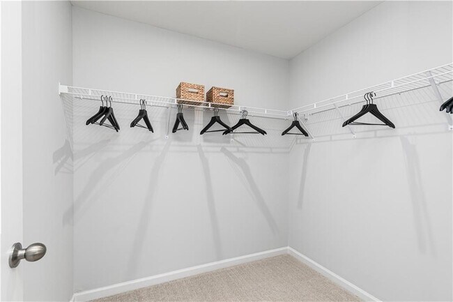 Building Photo - 3085 Cambridge Ml St