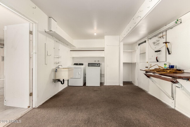 Building Photo - 10431 W Tumblewood Dr