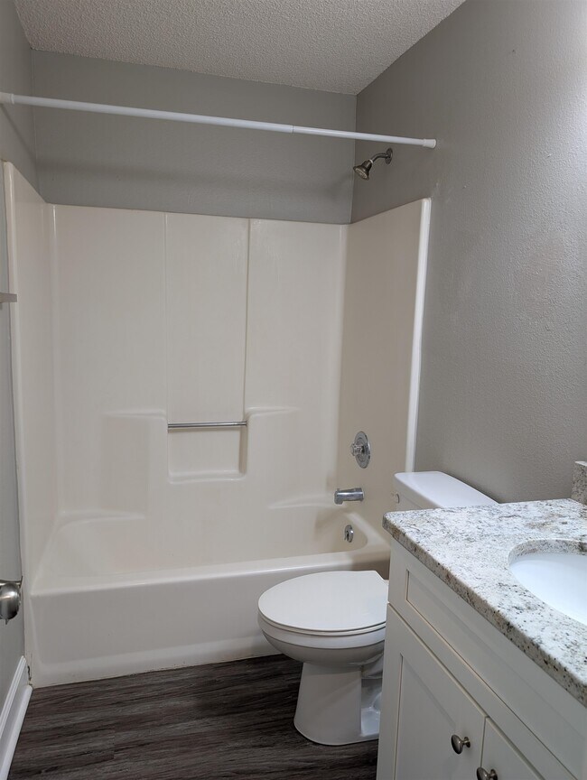 Building Photo - 447 Cactus St