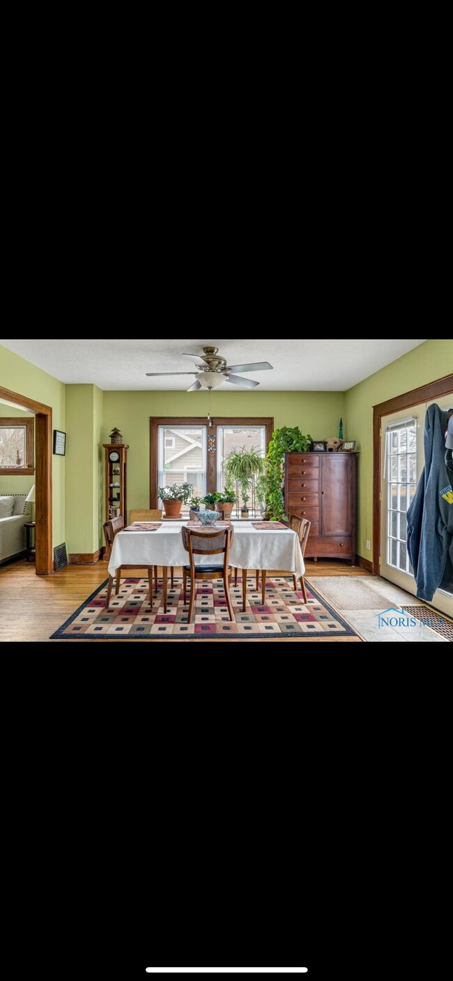 Building Photo - 5857 Atwell Rd