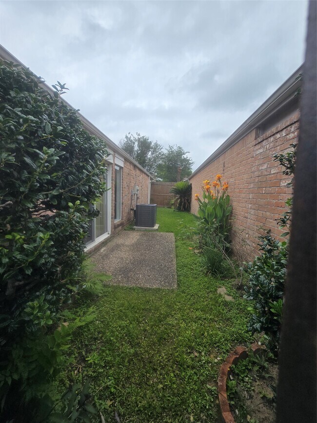 Building Photo - 7622 Teal Run Dr