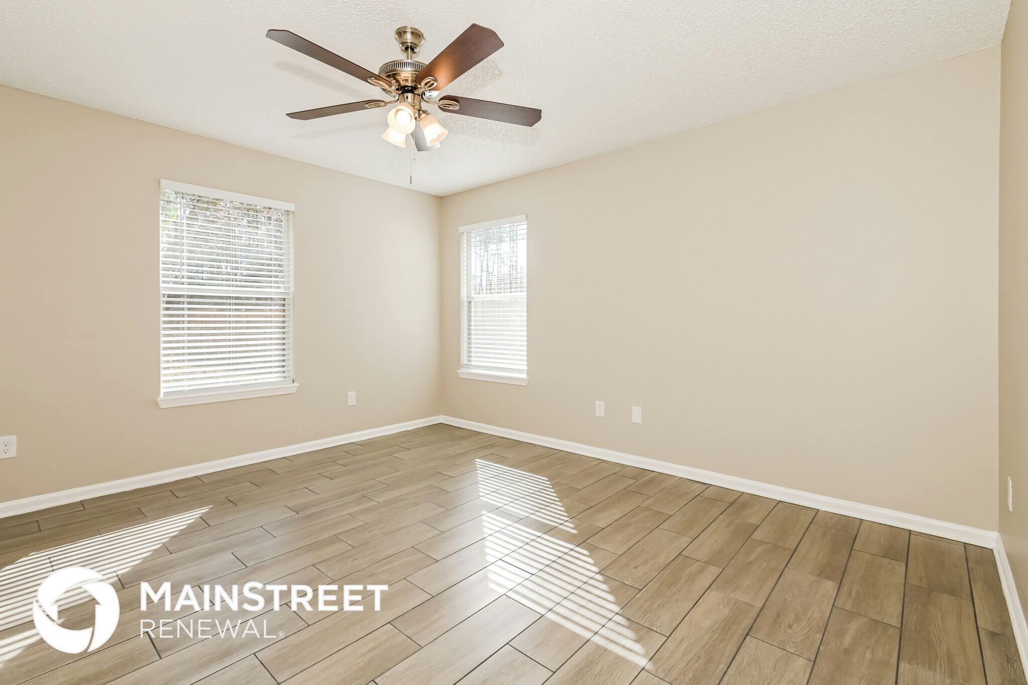 Building Photo - 2975 Brougham