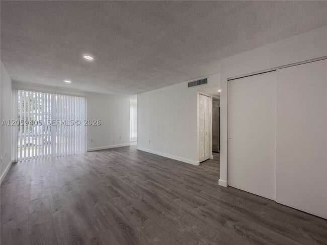 Building Photo - 17570 Atlantic Blvd