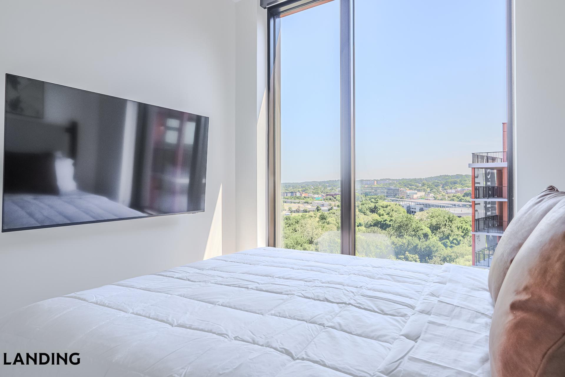 Building Photo - 632 Howard Rd SE