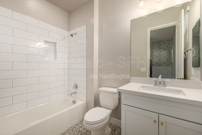 Building Photo - 10627 E Tumbleweed Ave