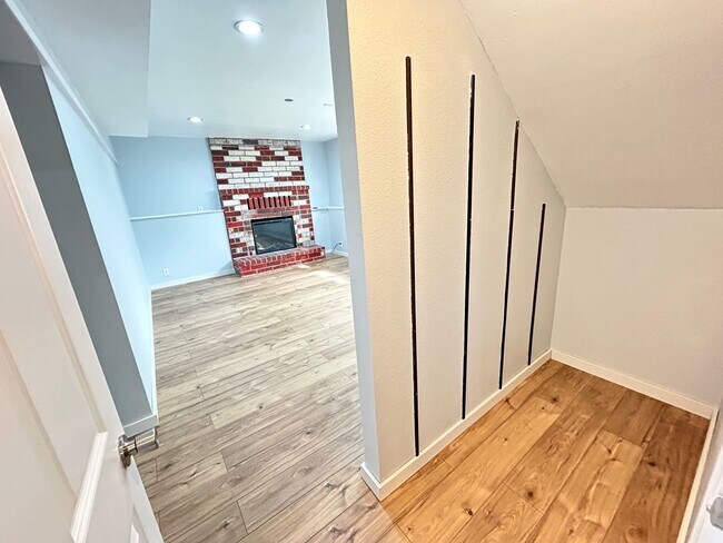 Building Photo - Spacious West Hill Gem – 4 Bed, 3 Bath with Stunning Layout and Modern Comforts