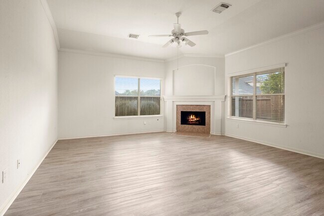 Building Photo - 7803 Blue Lake Dr