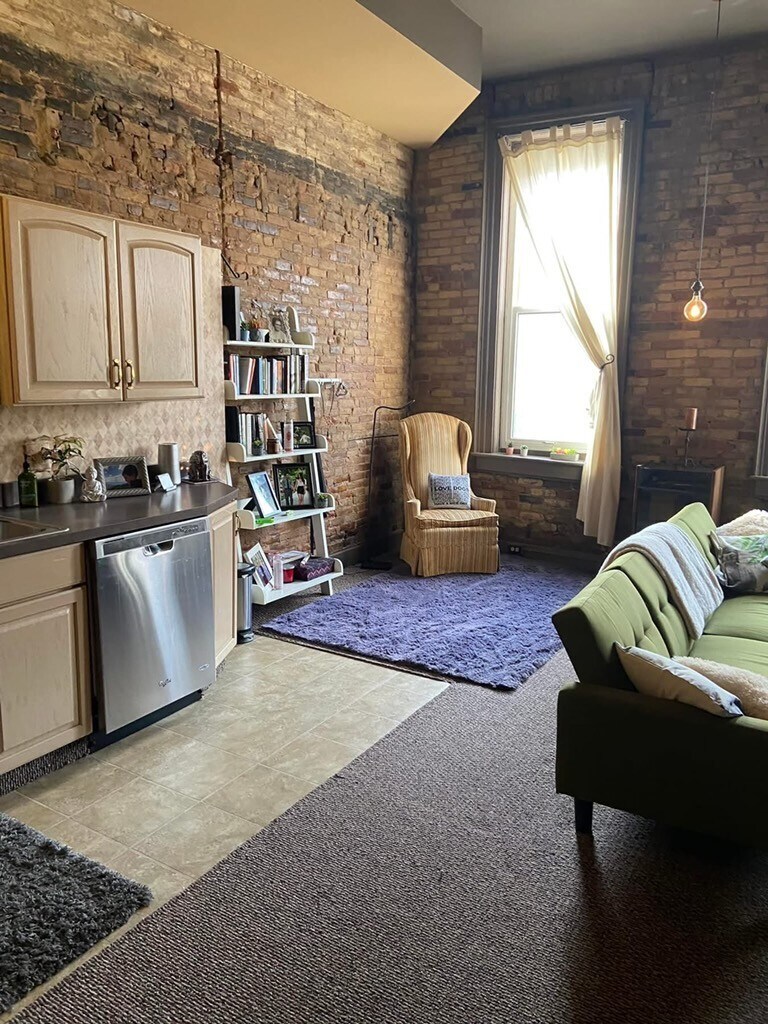 Building Photo - 148 W Michigan Ave