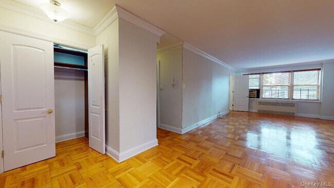 Building Photo - 69-45 108th St