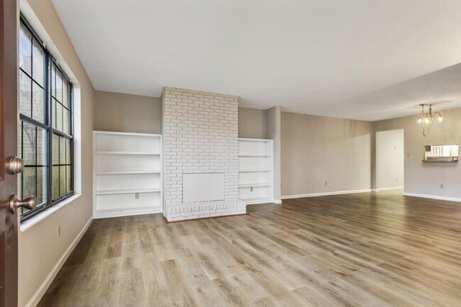 Building Photo - 1956 Nicklaus Dr