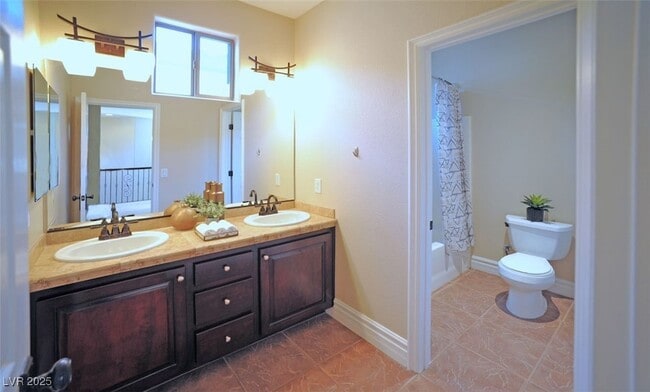 Building Photo - 973 Via Stellato St