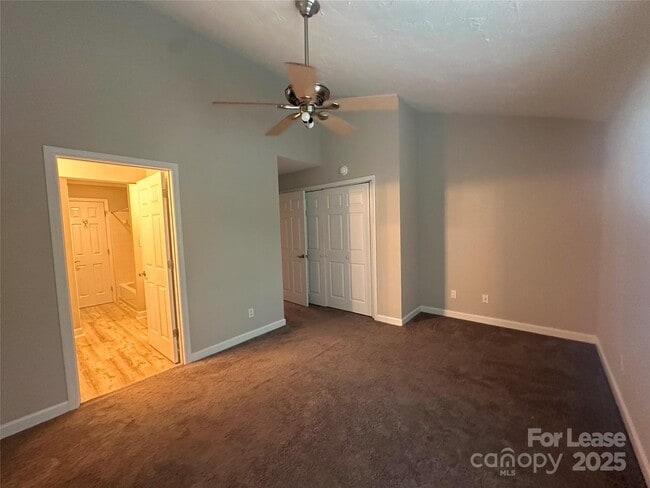 Building Photo - 2958 Iron Gate Ln