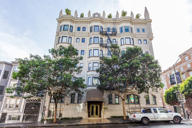 Building Photo - 795 Pine