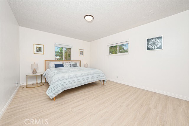 Building Photo - 895 Altura Way