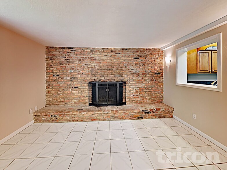 Building Photo - 3463 Arbutus Ln