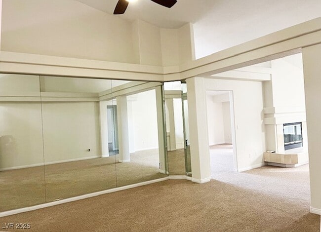 Building Photo - 16 Oak Hollow Ct