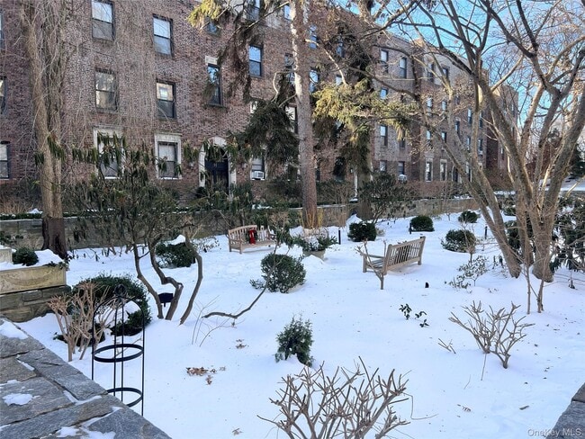 Building Photo - 64 Sagamore Rd