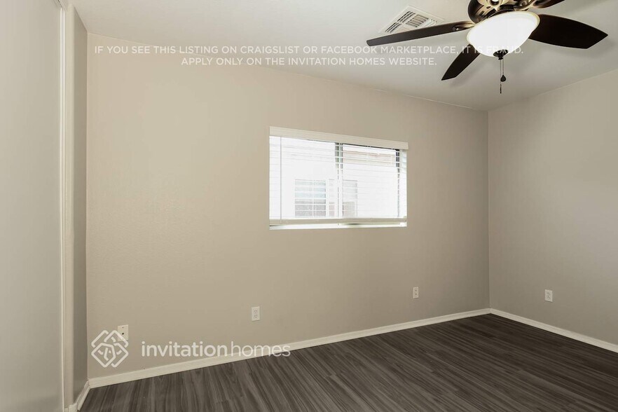 Building Photo - 11530 W Flores Dr