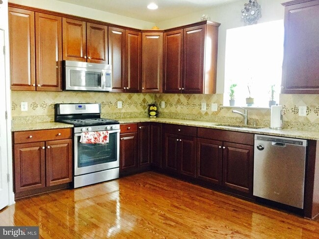 Building Photo - 42258 Castle Ridge Square