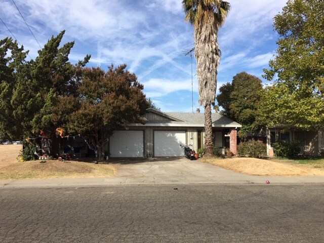 Building Photo - 1007 Clinton Rd