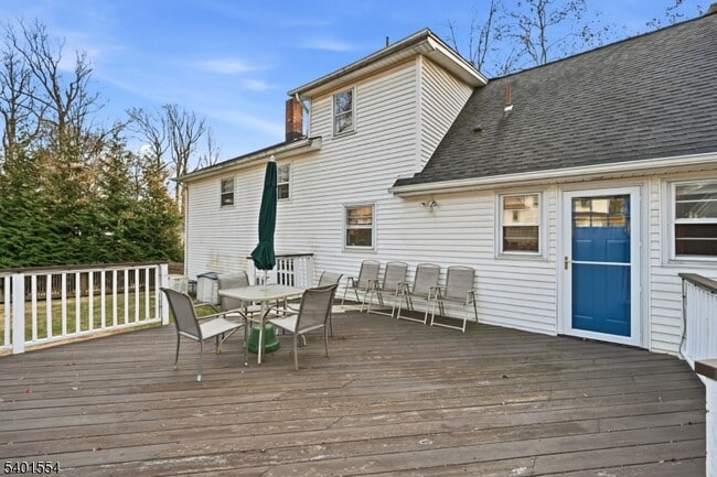 Building Photo - 58 Dogwood Rd