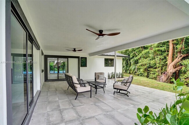 Building Photo - 470 Petersburg Tr