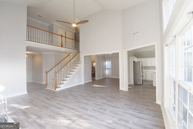 Building Photo - 204 Lenox Dr