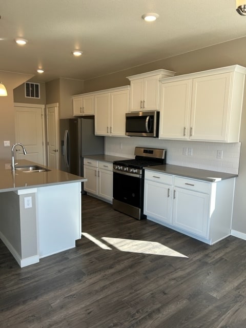 Building Photo - 1909 Floating Leaf Dr