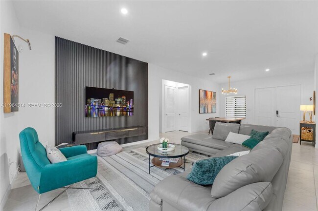 Building Photo - 17805 SW 114th Ct