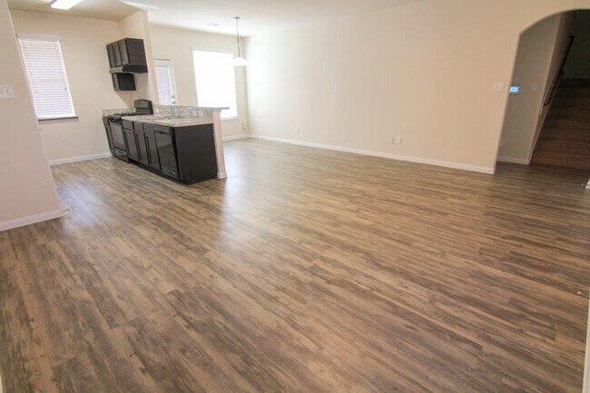 Building Photo - Bavaria - 12218 Gemma Ln, Houston, TX, 77044