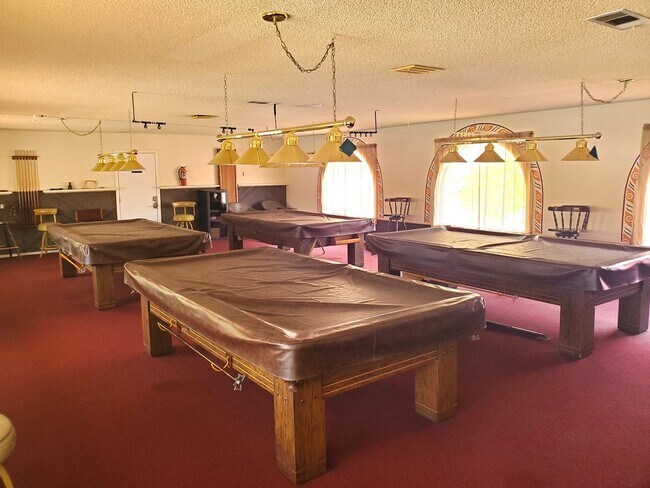 Building Photo - AVAILABLE NOW 55+ COMMUNITY UTILITIES INCLUDED!