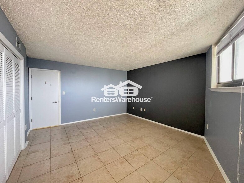 Building Photo - 1222 E Ocean View Ave