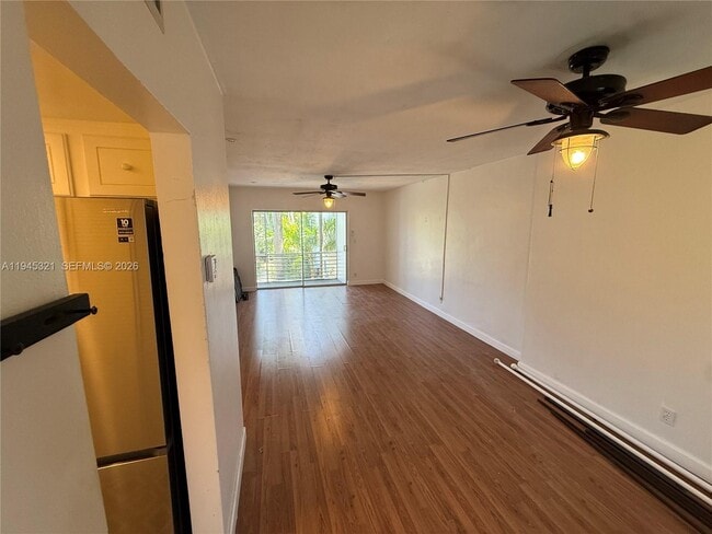 Building Photo - 1535 SE 15th St