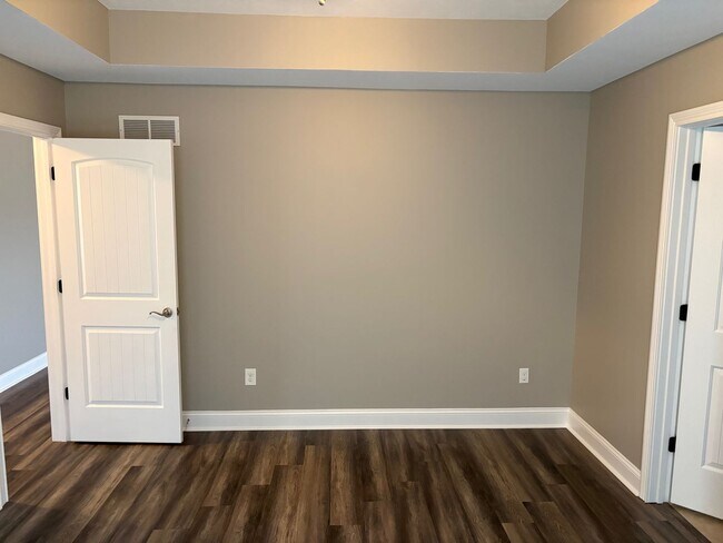 Building Photo - 7013 Golgotha Dr