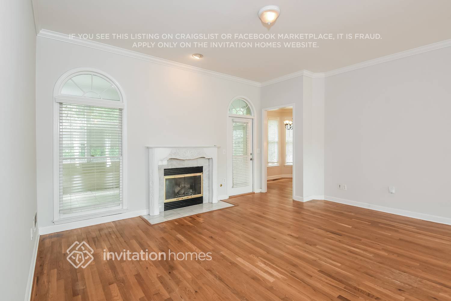Building Photo - 2196 Woodbriar Dr