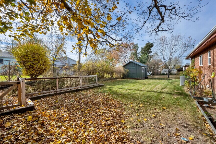 Building Photo - 60 E 1700 S