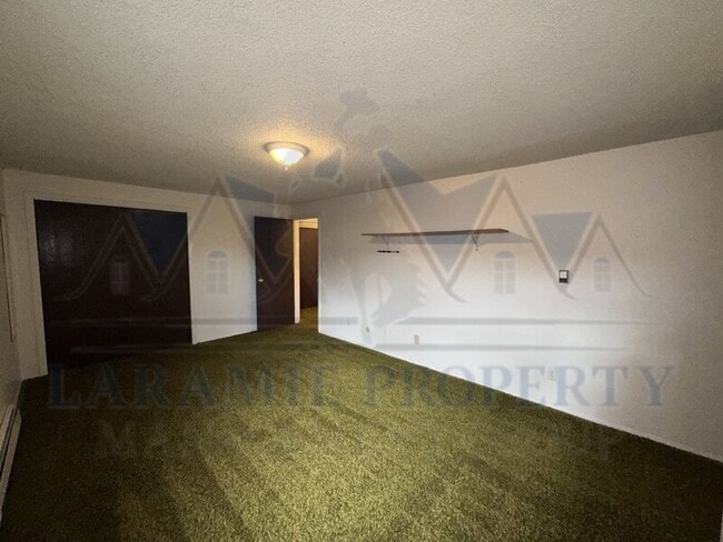Building Photo - 708 Downey St