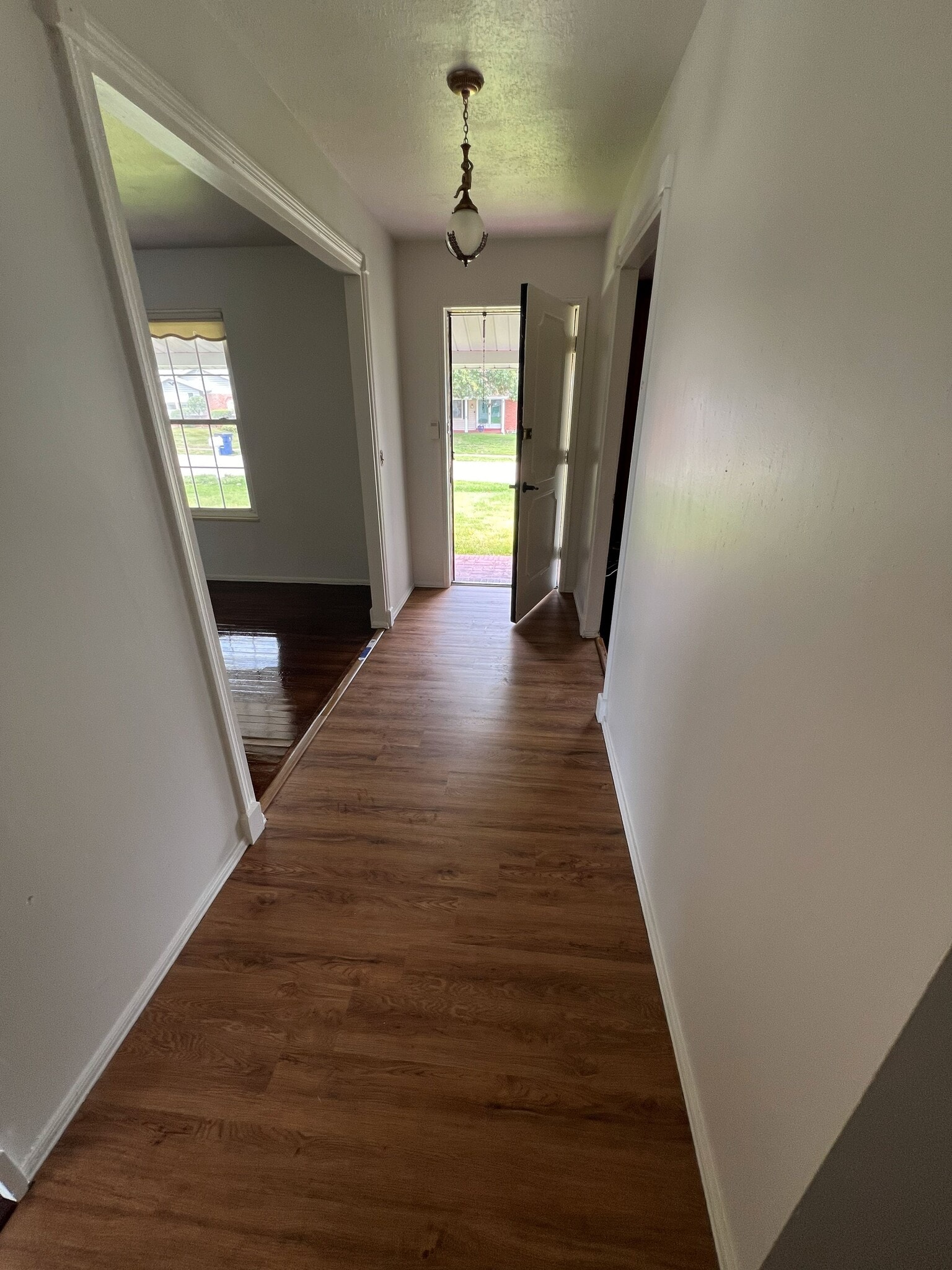 Building Photo - 1617 Somerset Shire Dr