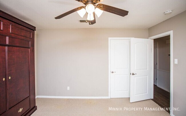 Building Photo - 6309 Nashville Dr