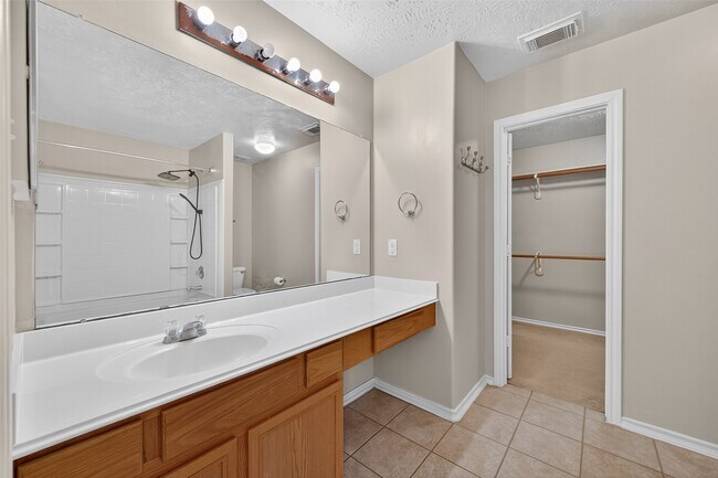 Building Photo - 5454 Cilantro Ln