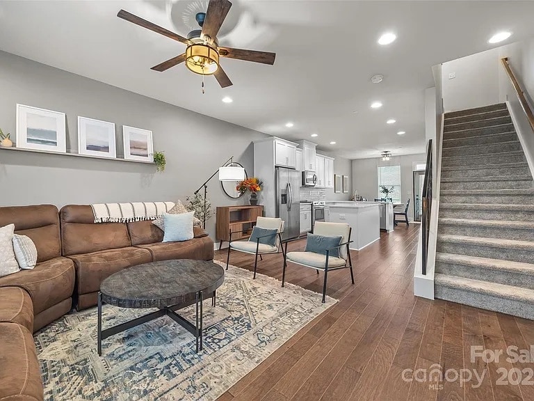 Building Photo - 4127 Bryant Terraces Dr