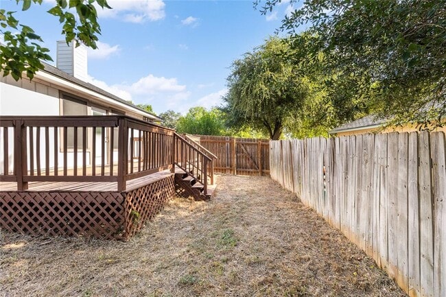 Building Photo - 1803 Heatherglen Ln