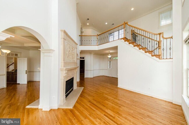 Building Photo - 9005 Edgepark Rd