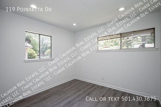 Building Photo - 119 Poinsetta Dr