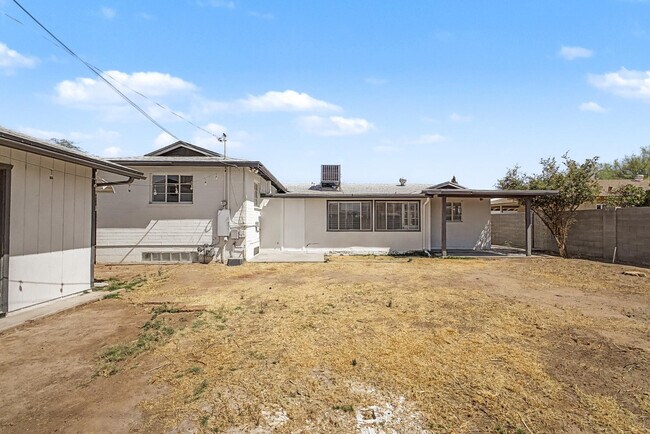 Building Photo - 3519 W Orchid Ln